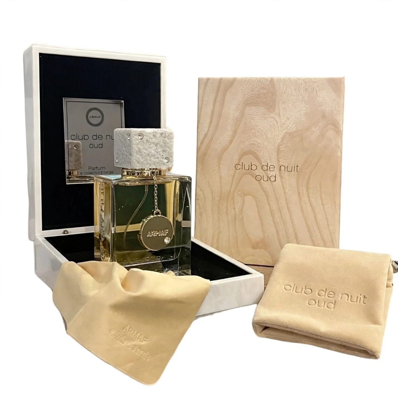 Buy Club de Nuit Oud Perfume